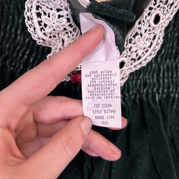 2) Vintage 90's 18m Green & 24m Black/Gold Velvet Holiday Dresses Bnfts Charity - Picture 9 of 11